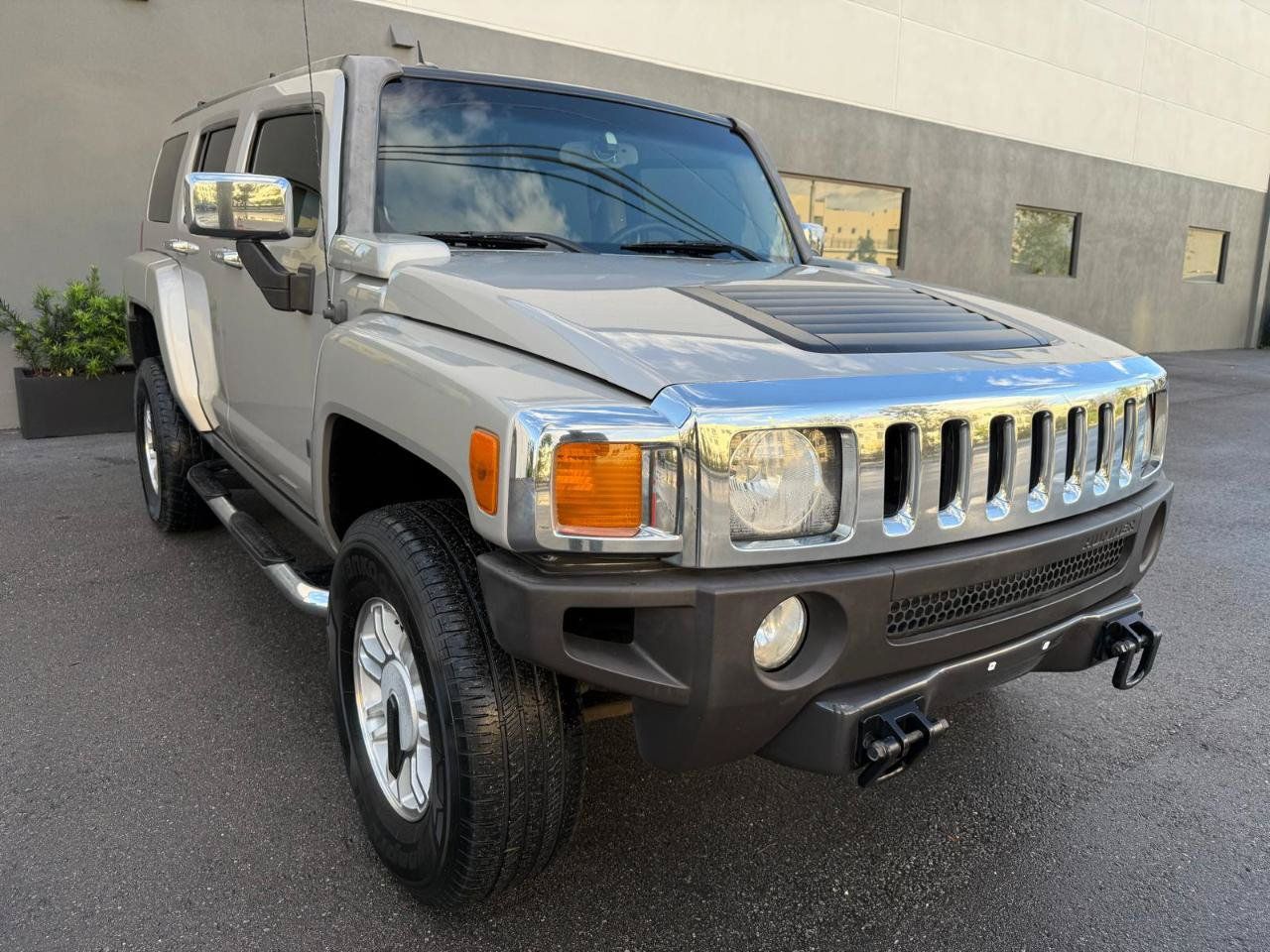 Used 2006 HUMMER H3 w/ Chrome Appearance Package AWD/4WD image 6