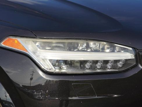 Used 2016 Volvo XC90 T6 image 21