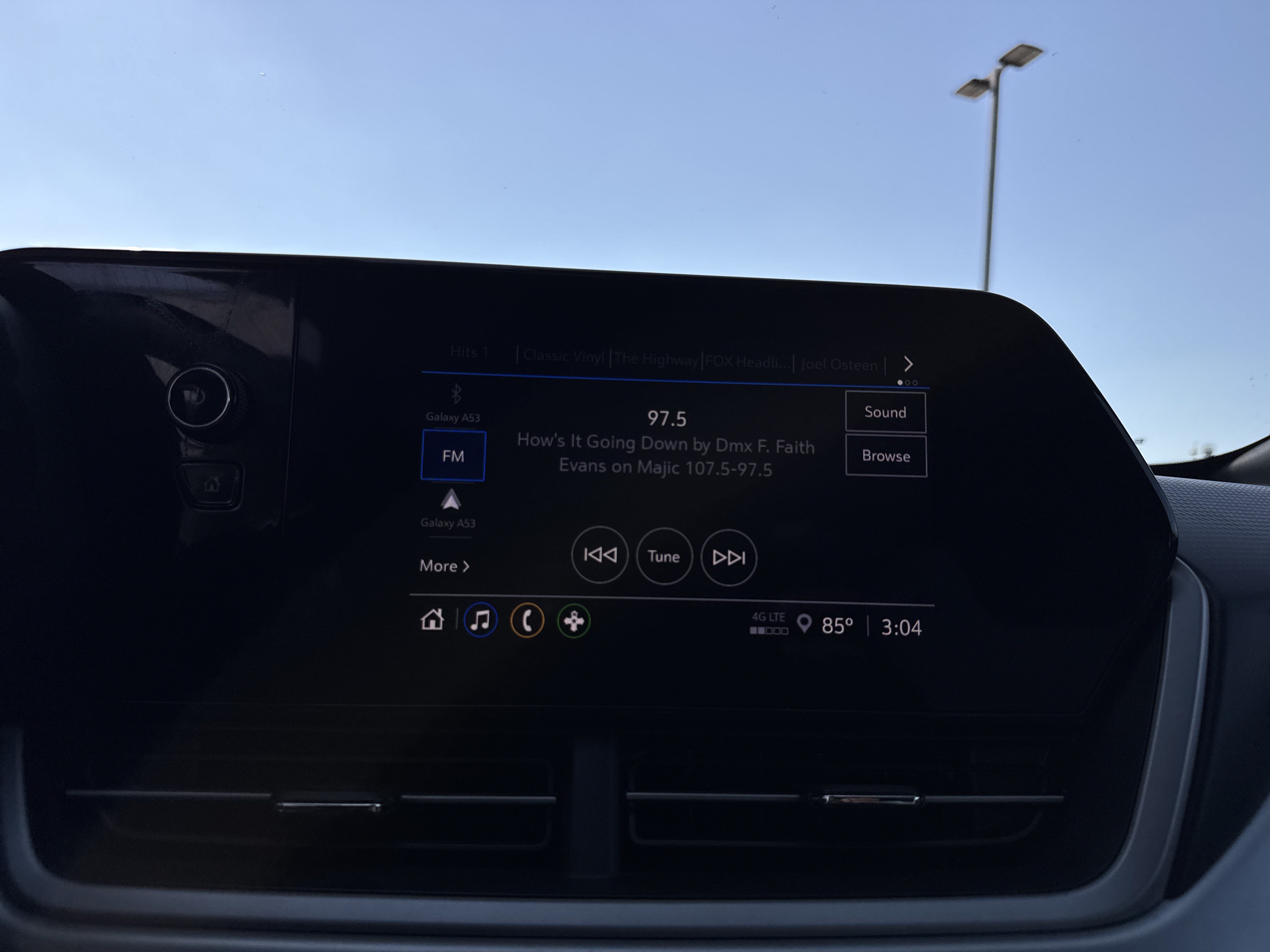 Used 2025 Chevrolet Trax RS w/ Driver Confidence Package FWD image 23