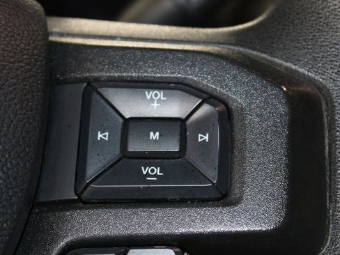 Used 2021 Ford F550 4x4 Regular Cab Super Duty image 33