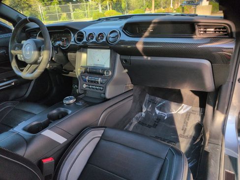 Certified 2020 Ford Mustang Shelby GT500 w/ Technology Package RWD image 35