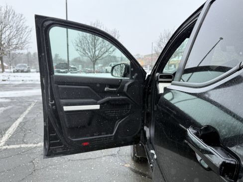 Used 2024 Toyota Tacoma TRD Sport image 24