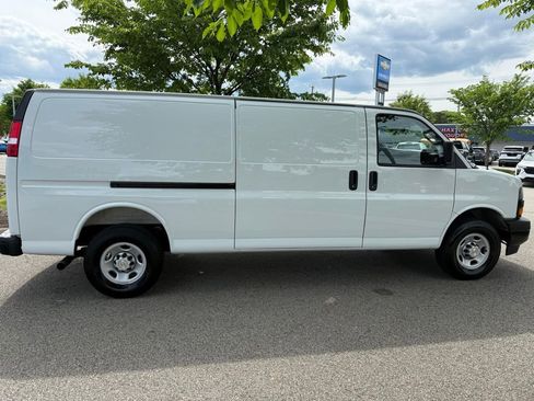 Used 2025 Chevrolet Express 2500 Extended w/ Driver Convenience Package RWD image 6