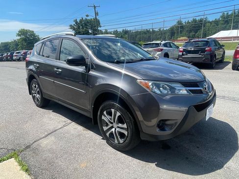 Used 2013 Toyota RAV4 LE AWD/4WD image 3