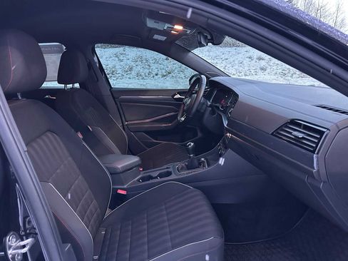 Used 2019 Volkswagen Jetta GLI image 10