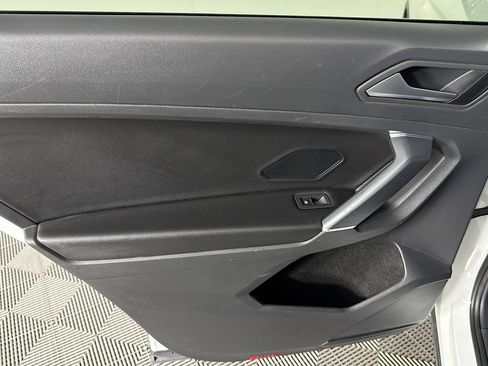 Used 2020 Volkswagen Tiguan SE w/ Panoramic Sunroof Package FWD image 25