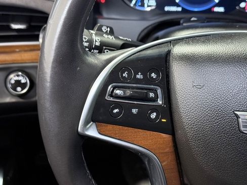 Used 2018 Cadillac Escalade Luxury image 39