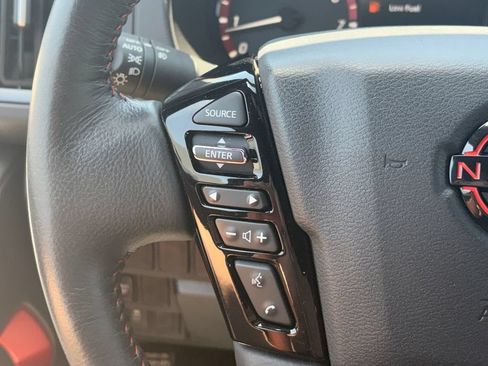 Certified 2025 Nissan Frontier Pro-X RWD image 12