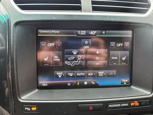 Used 2016 Ford Explorer XLT w/ Equipment Group 202A AWD/4WD image 25