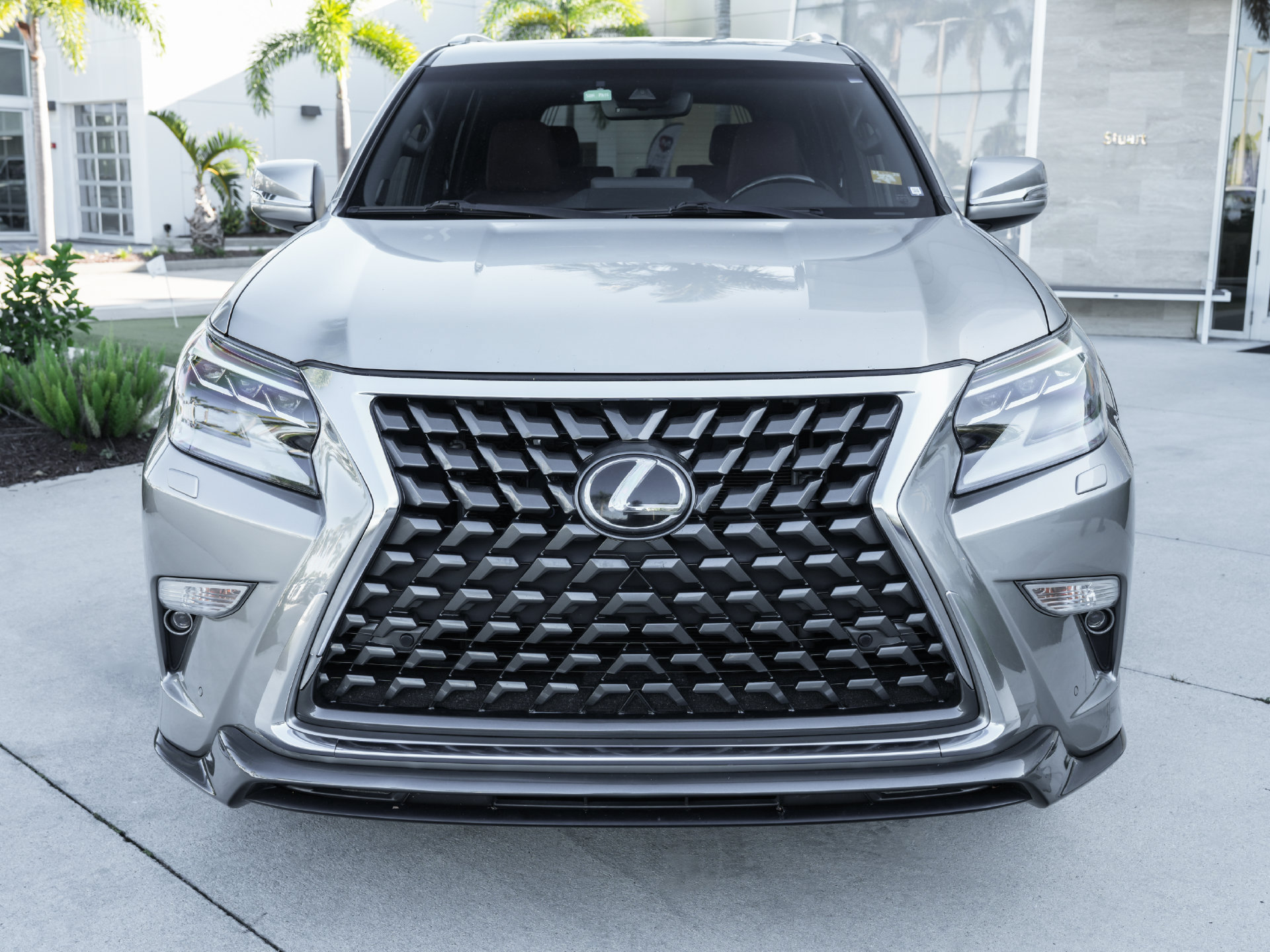 Used 2022 Lexus GX 460 Premium w/ Accessory Package AWD/4WD image 5