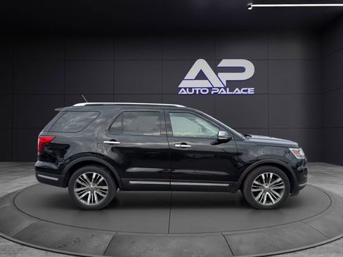 Used 2018 Ford Explorer Platinum image 8