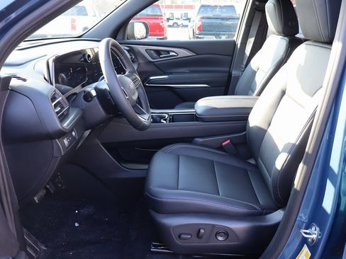 New 2026 Chevrolet Traverse LT w/ Midnight/Sport Edition image 4