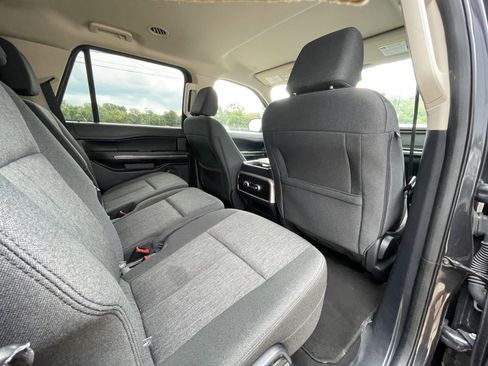Used 2024 Ford Expedition XLT RWD image 47