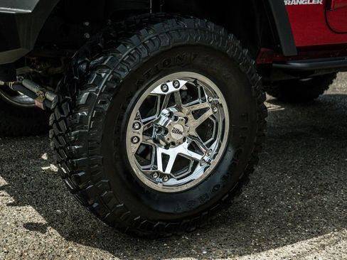 Used 2013 Jeep Wrangler Sport AWD/4WD image 14