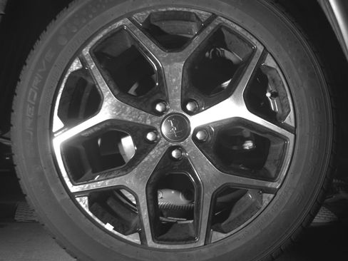 Used 2025 Jeep Compass Limited image 15