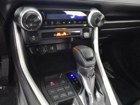 Used 2023 Toyota RAV4 XLE image 23