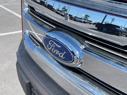 Used 2015 Ford F150 Lariat AWD/4WD image 5