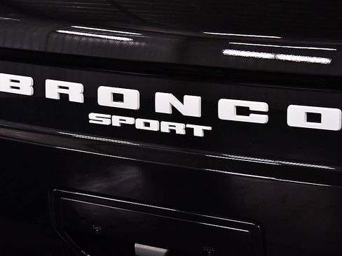 Used 2023 Ford Bronco Sport Outer Banks AWD/4WD image 11