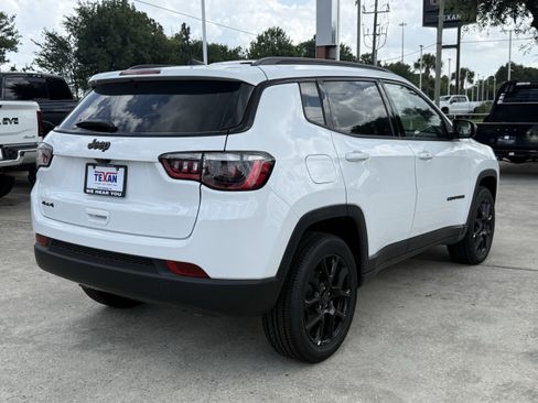 New 2026 Jeep Compass Latitude AWD/4WD image 5