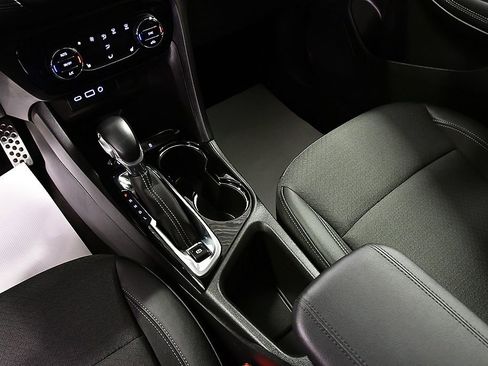 Used 2023 Buick Encore GX Select w/ Sport Touring Package FWD image 22