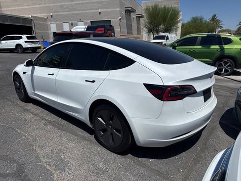 Used 2023 Tesla Model 3 Standard Range RWD image 4