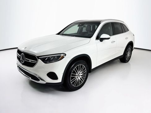 Certified 2026 Mercedes-Benz GLC 300 image 3