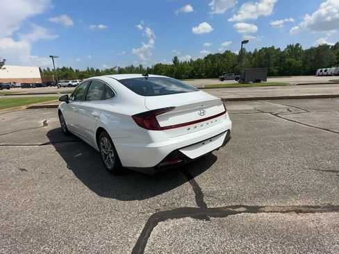 Used 2023 Hyundai Sonata SEL w/ Preferred Accessory Package FWD image 6
