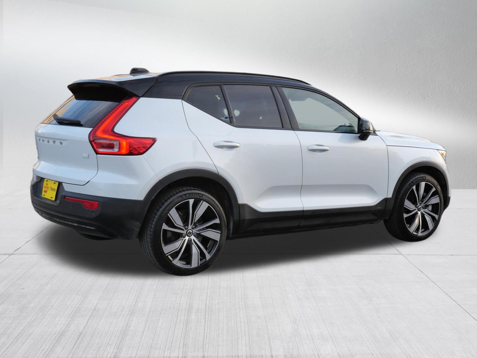 Used 2021 Volvo XC40 P8 Recharge AWD/4WD image 7