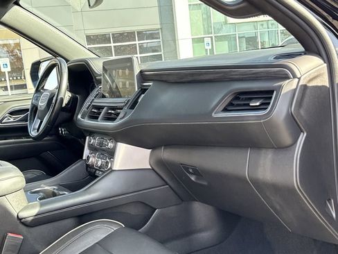 Used 2021 GMC Yukon SLT image 24