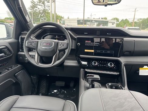 New 2026 GMC Sierra 1500 AT4X w/ LPO, Black Badging Package AWD/4WD image 12