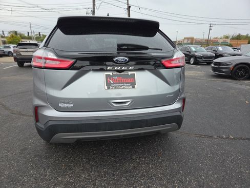 Used 2024 Ford Edge SEL image 5