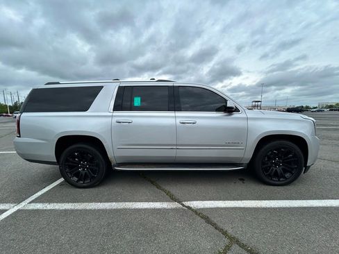 Used 2016 GMC Yukon XL Denali w/ Open Road Package AWD/4WD image 6