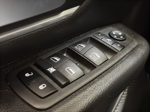 Used 2022 RAM 1500 Big Horn AWD/4WD image 31