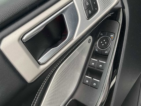 Used 2022 Ford Explorer ST w/ Equipment Group 401A image 18