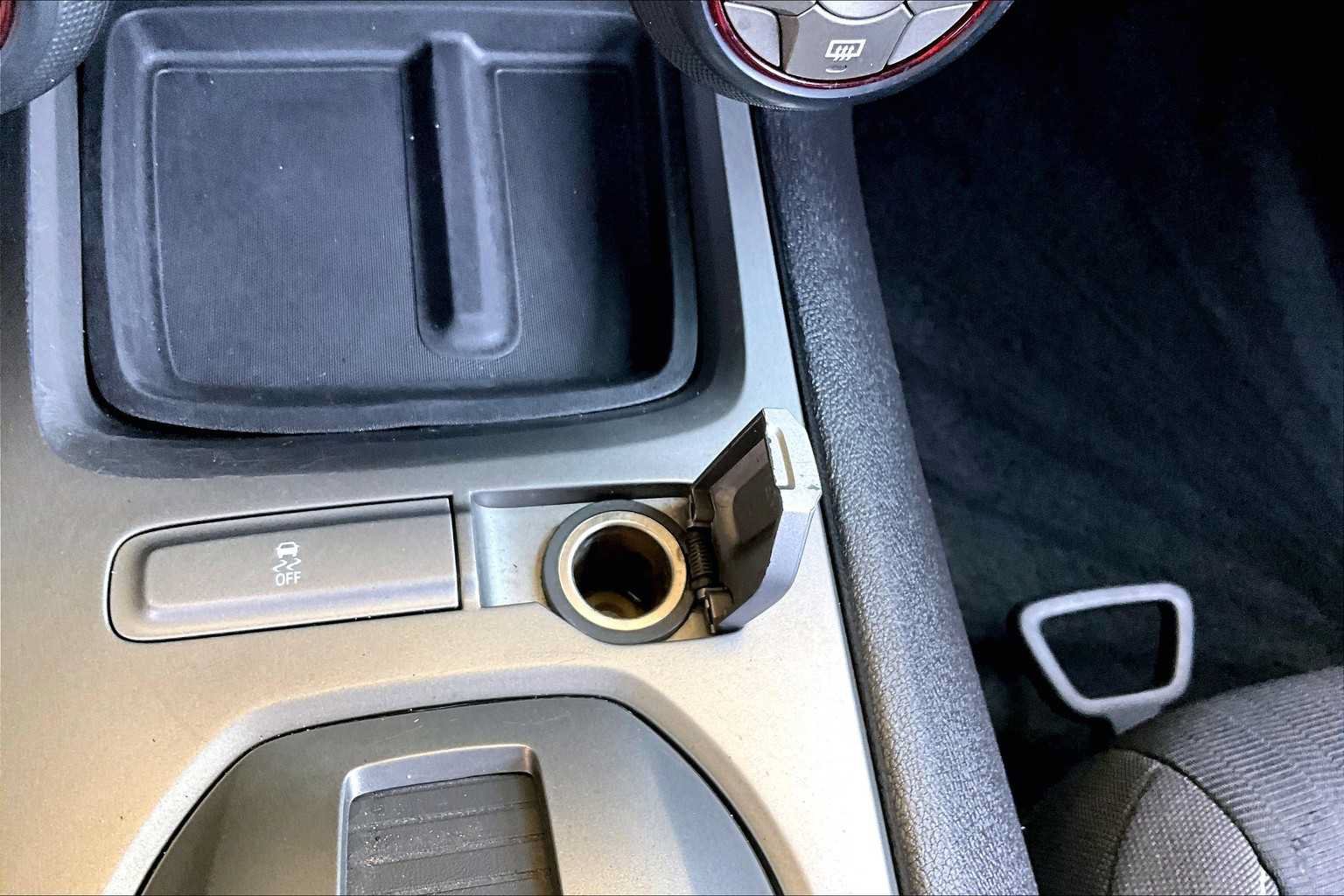 Used 2013 Chevrolet Camaro LS RWD image 34