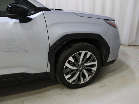 Used 2025 Subaru Forester Touring w/ Popular Package - Touring image 13