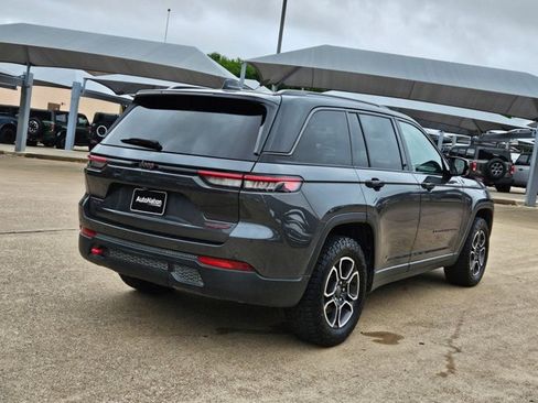 Used 2022 Jeep Grand Cherokee Trailhawk image 5