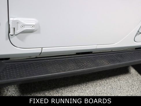 Used 2022 Jeep Wrangler Unlimited Sahara w/ Cold Weather Group image 13