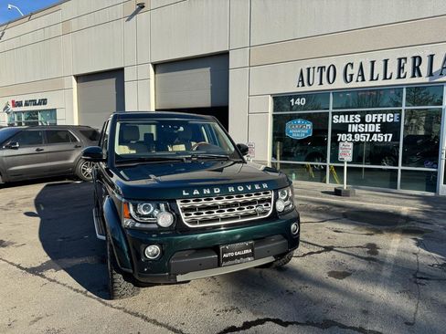 Used 2016 Land Rover LR4 HSE image 3