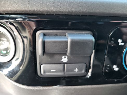 Used 2022 Chevrolet Silverado 1500 LT Trail Boss w/ LT Trail Boss Premium Package image 25