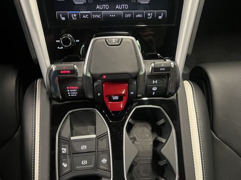Used 2023 Lamborghini Urus S AWD/4WD image 30