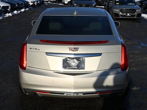 Used 2016 Cadillac XTS Luxury w/ Driver Awareness Package image 8