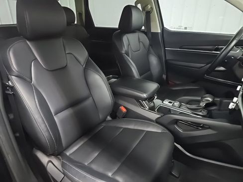Used 2023 Kia Telluride LX AWD/4WD image 14