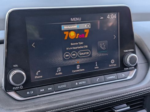 Certified 2025 Nissan Rogue SV AWD/4WD image 24