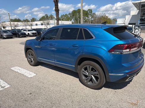 Certified 2024 Volkswagen Atlas Cross Sport SEL R-Line image 4