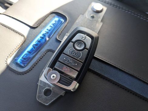 New 2026 Ford F450 Platinum w/ FX4 Off-Road Package image 27