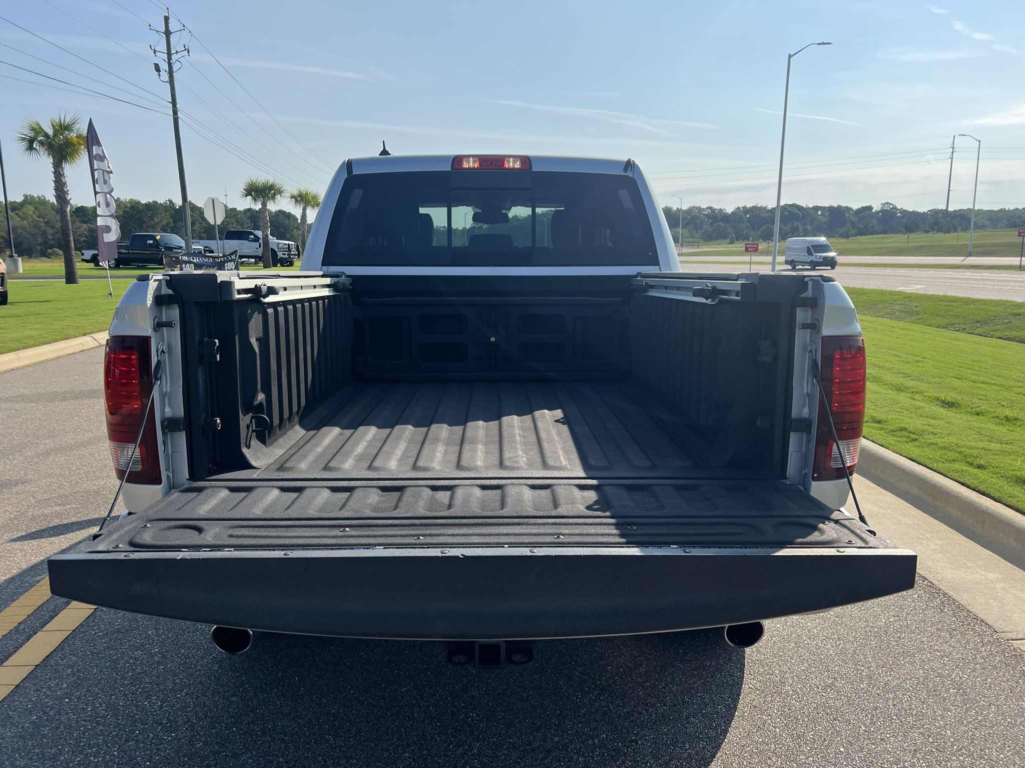 Used 2015 RAM 1500 Sport w/ Remote Start & Security Group AWD/4WD image 10