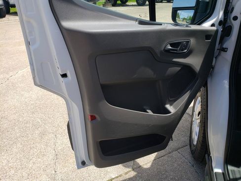 Used 2023 Ford Transit 350 XLT RWD image 12