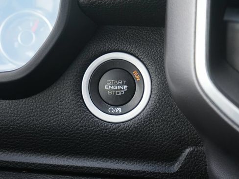 Used 2021 RAM 1500 Big Horn AWD/4WD image 25
