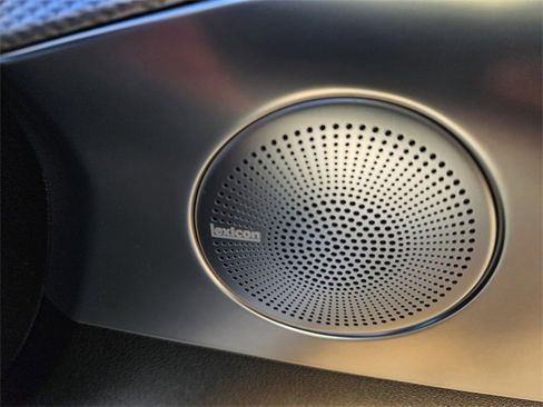 Used 2022 Genesis G70 2.0T w/ Prestige Package image 11